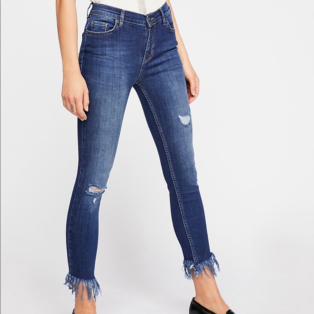 Free People Great Heights Frayed Skinny Jeans 26
